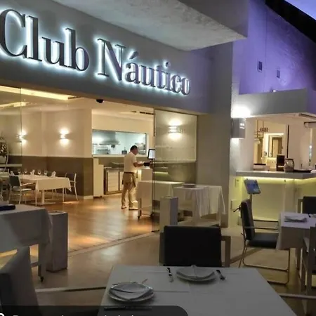 En Lujoso Puerto Deportivo Apartment Altea
